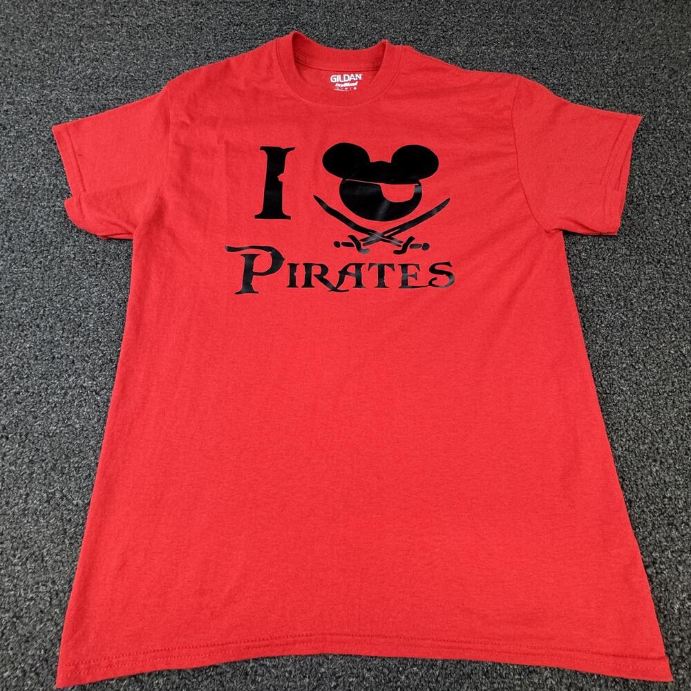 Gildan Shirt Mens M Red Pirates Graphic Crew Neck Cotton Polyester Tagless